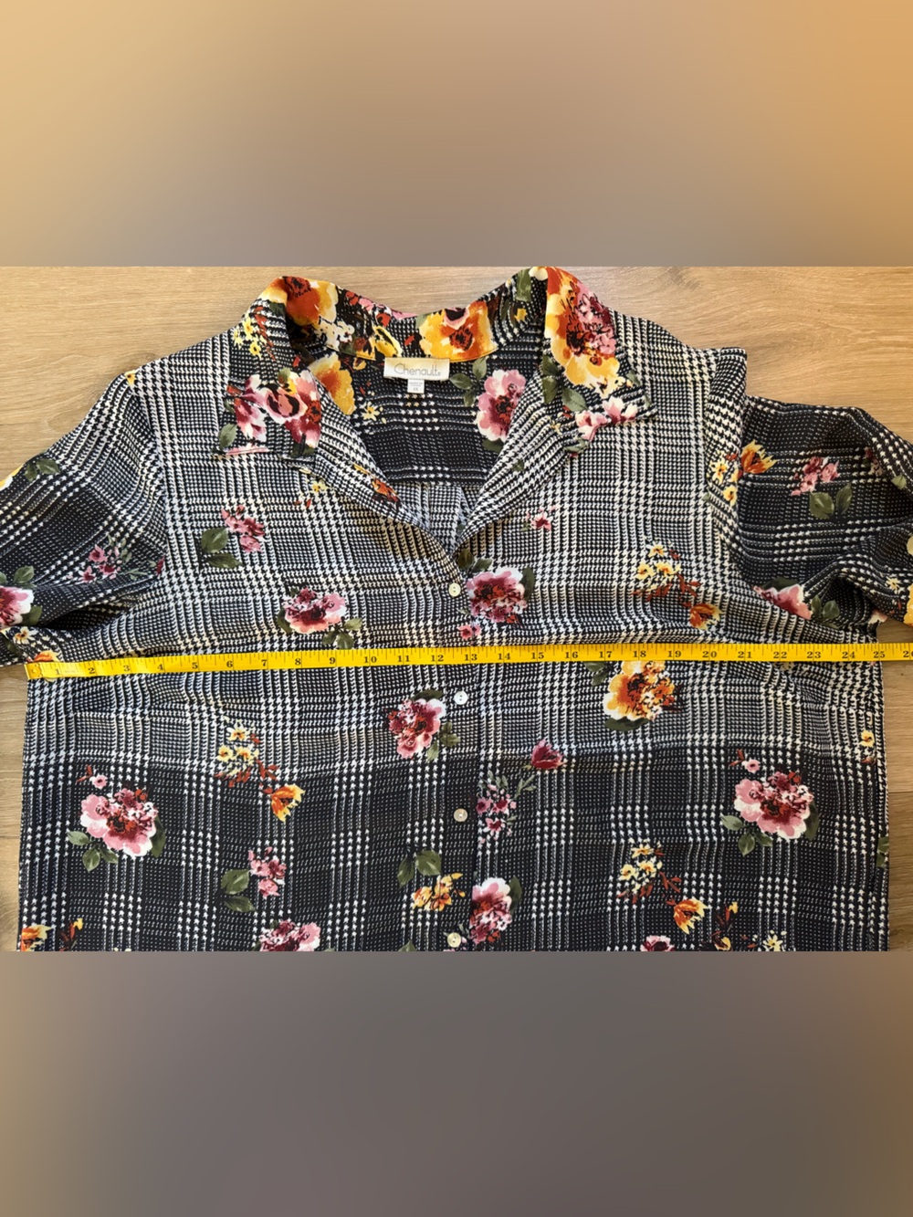 CHENAULT Floral Glen Plaid High Low Button Up Tunic Roll Tab Sleeves Top EUC - Picture 2 of 6